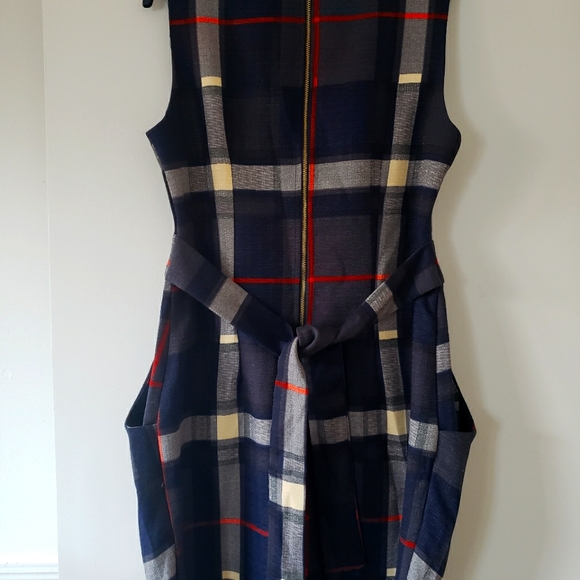 Apricot Dress - Picture 4 of 7